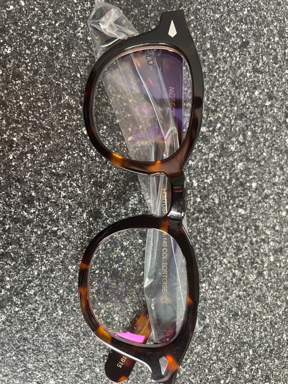 Classic Tortoiseshell Round Women’s Glasses